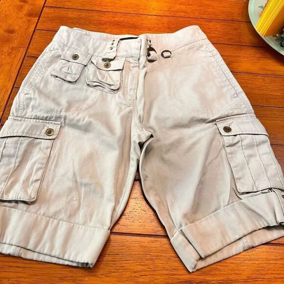 EUC Tan Oc Nygard Weekend Cargo shorts Size 6 #SUM9 - Picture 4 of 7